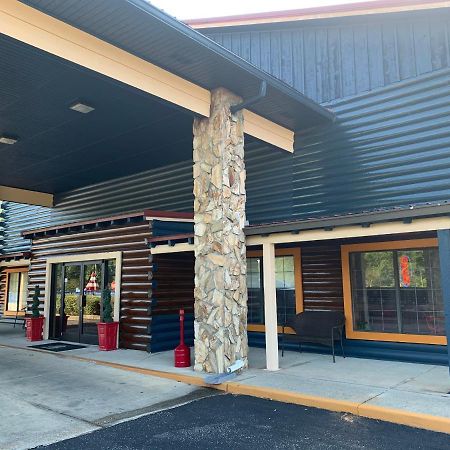 Log Cabin Inn Bay Minette Экстерьер фото