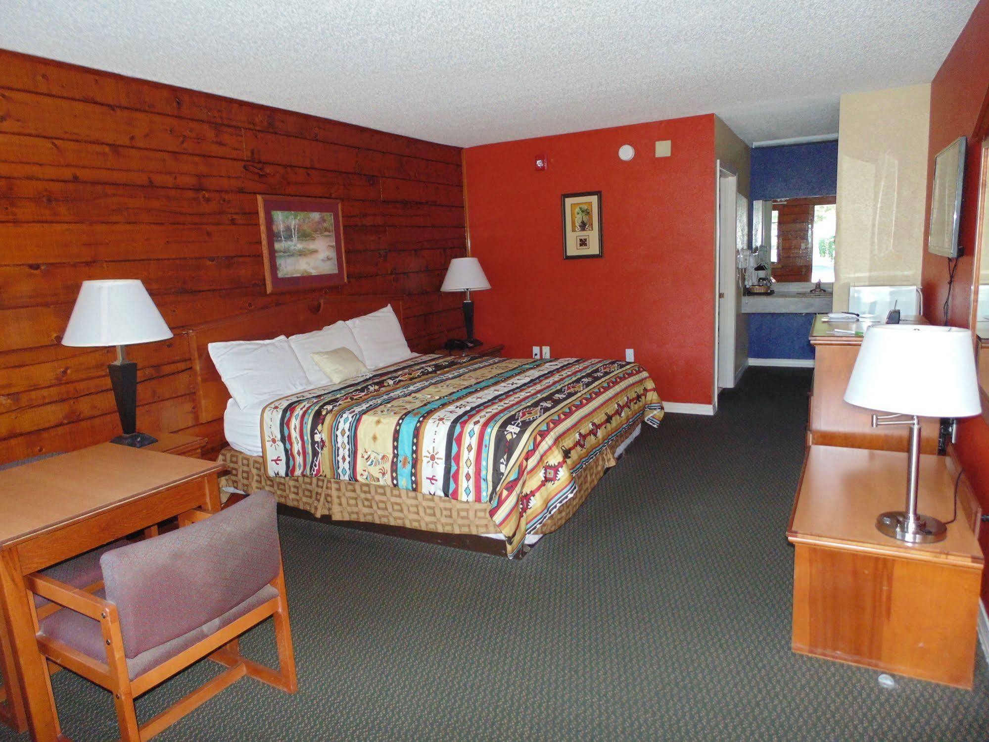 Log Cabin Inn Bay Minette Экстерьер фото