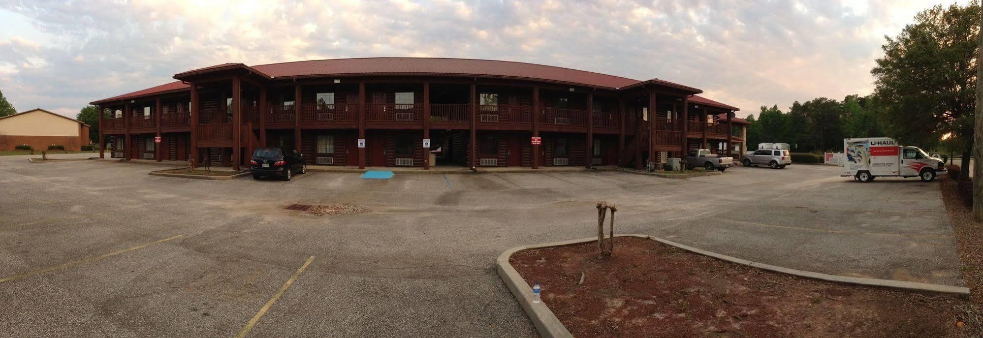 Log Cabin Inn Bay Minette Экстерьер фото