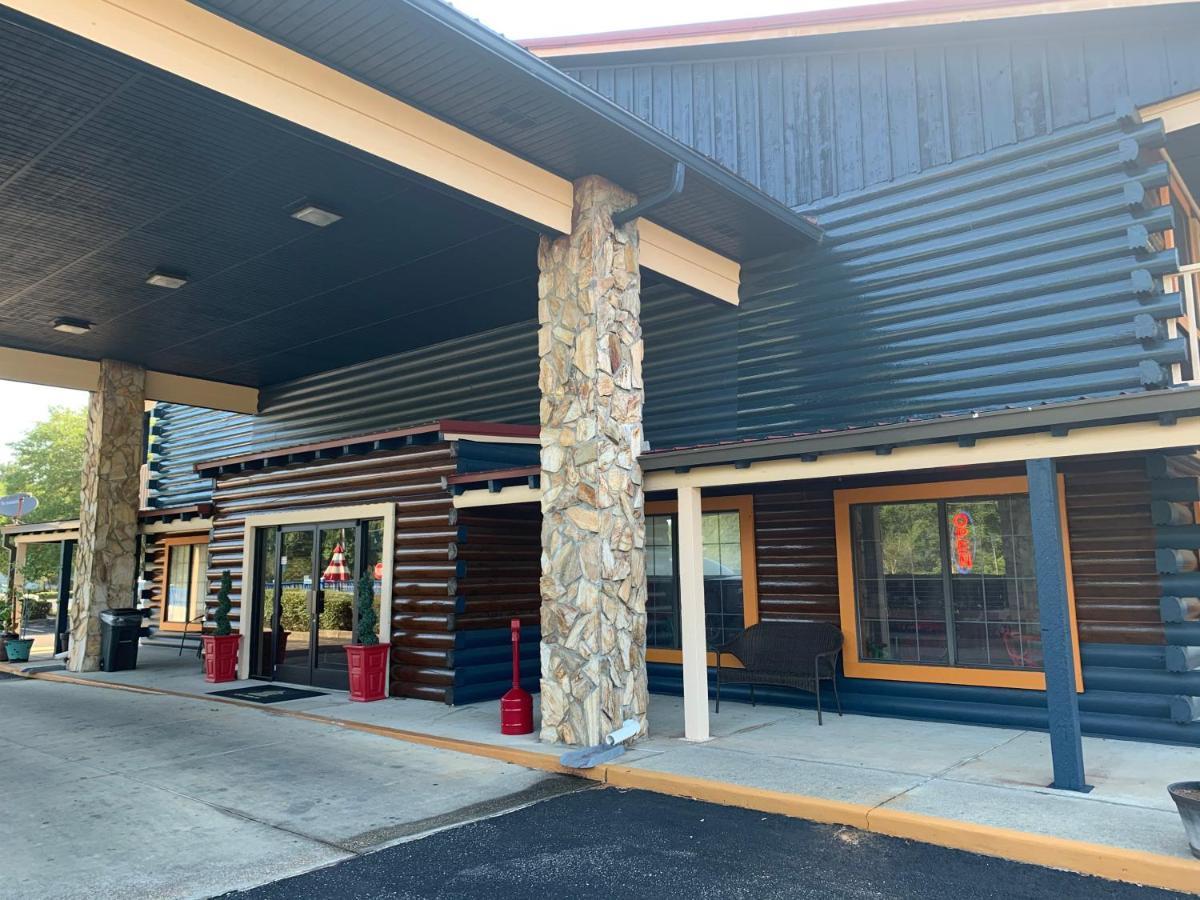Log Cabin Inn Bay Minette Экстерьер фото